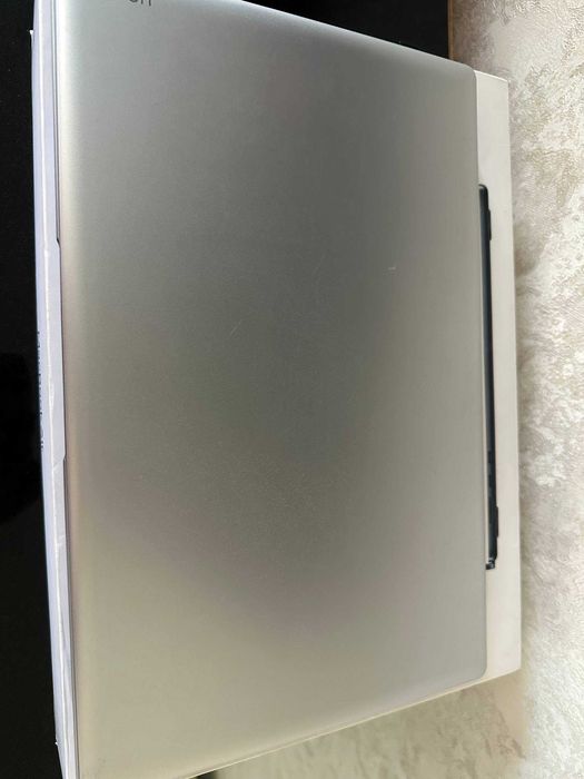 Horizon Noutbuk 15 dyum