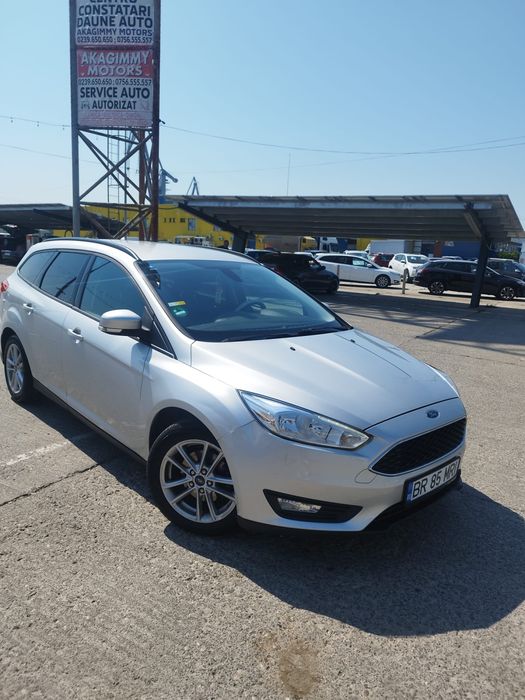 ford focus an 2015 proprietar, benzina 168000 km
