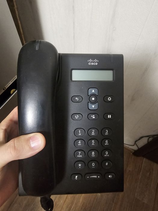 Телефонный аппарат Cisco 3905