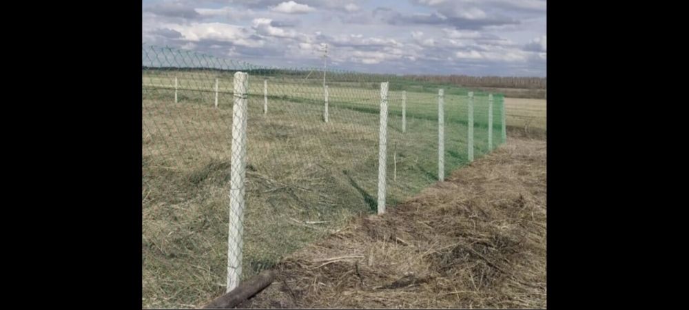 Столбы бетонные для ограждений и садов