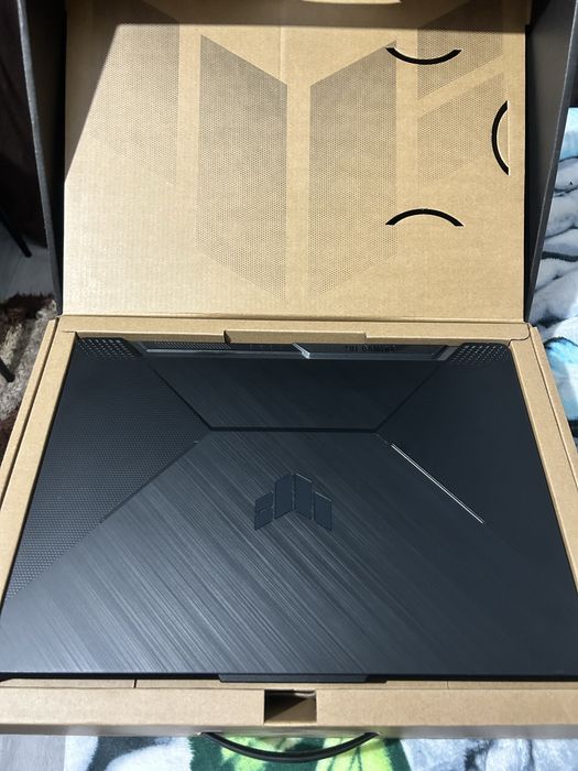Laptop asus tuff gaming  cititi descrierea