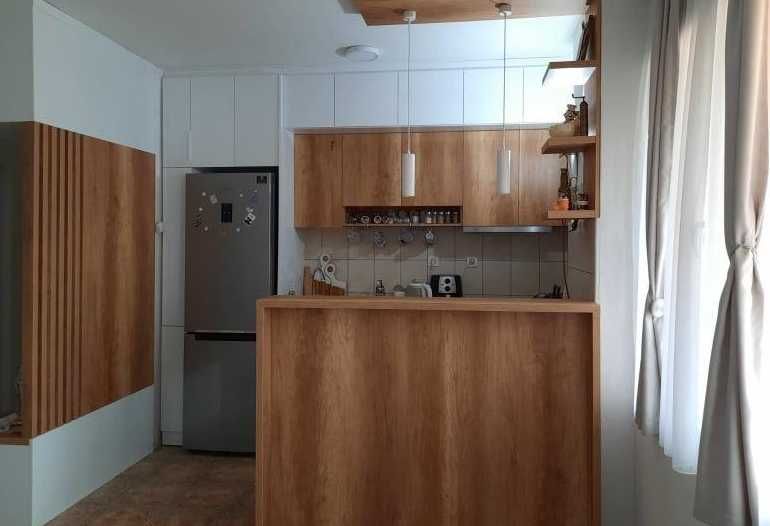 Дава се под наем Тристаен апартамент в Бургас, Център - 90 кв.м за 306 € - Снимка #4