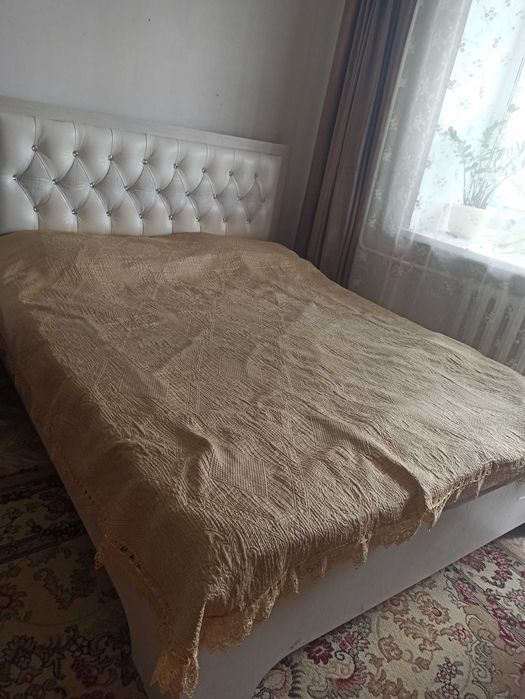 Кровать двуспальная