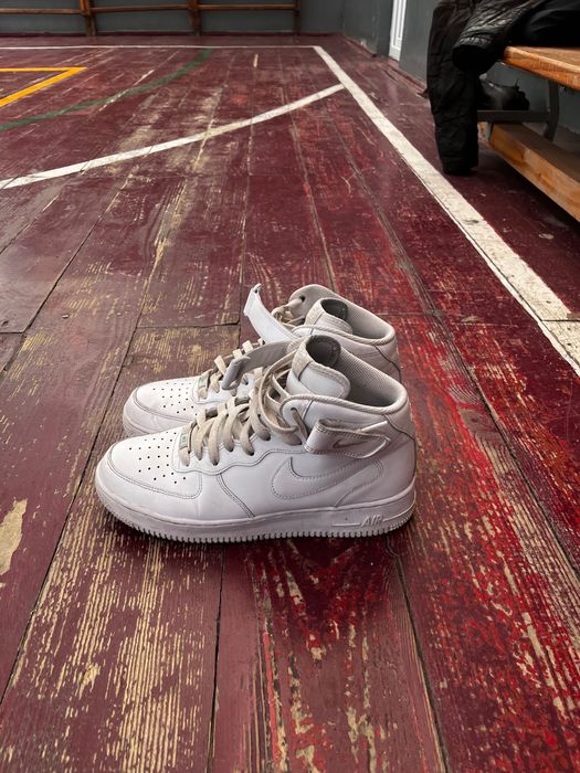 Air force 1 mid conditie 9/10 sunt putin murdari