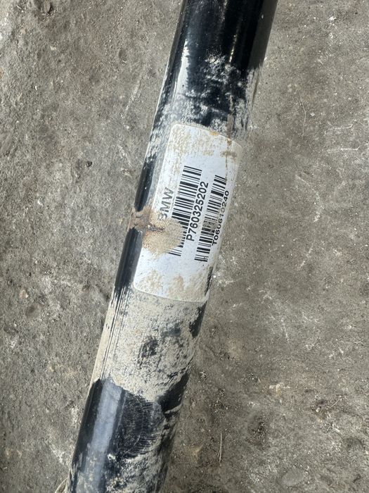 Задни полуоски бмв х6 ф16 х5 ф15 м50д bmw x6 f16 x5 f15 m50d полуоска