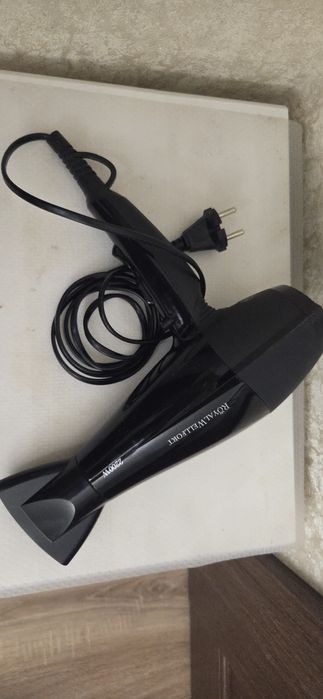 Продам фен . Мощный