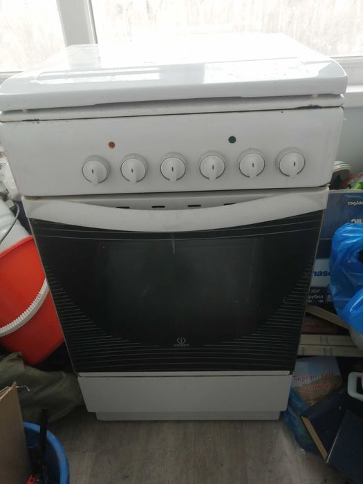 Продам электроплиту