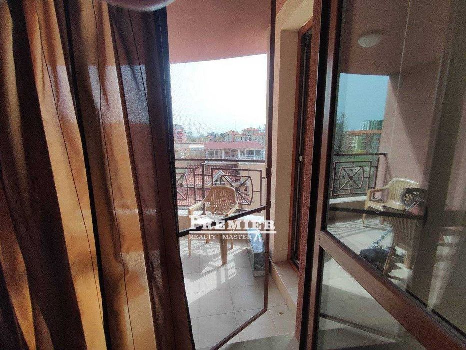 Продава се Тристаен апартамент в к.к. Слънчев бряг - 86 кв.м за 995 €/кв.м - Снимка #2