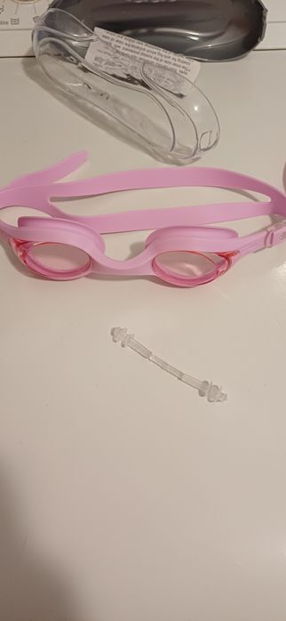 1. Ochelari +casca inot.