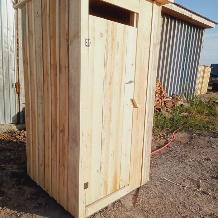 Туалет уличный и дачный