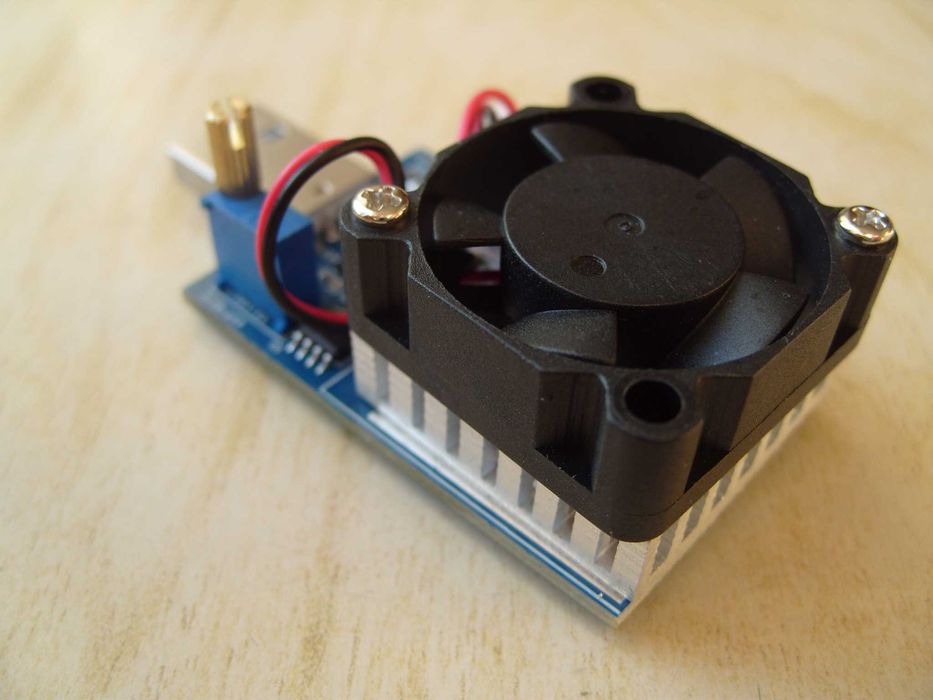 Регулируемо електронно USB съпротивление LD15