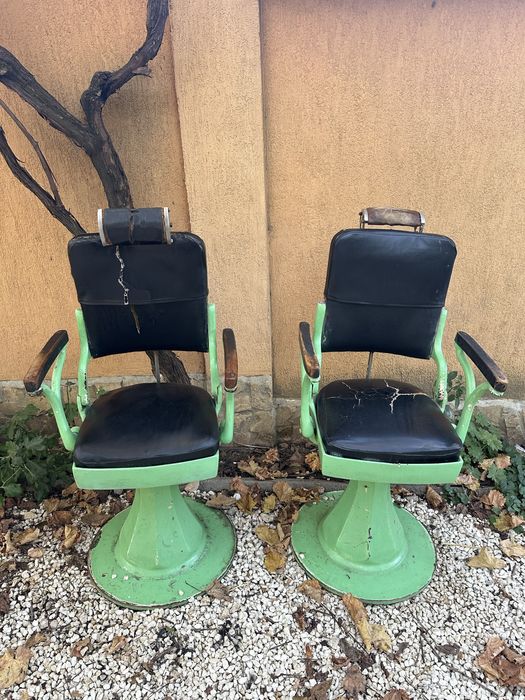 Бръснарски столове 2 броя
