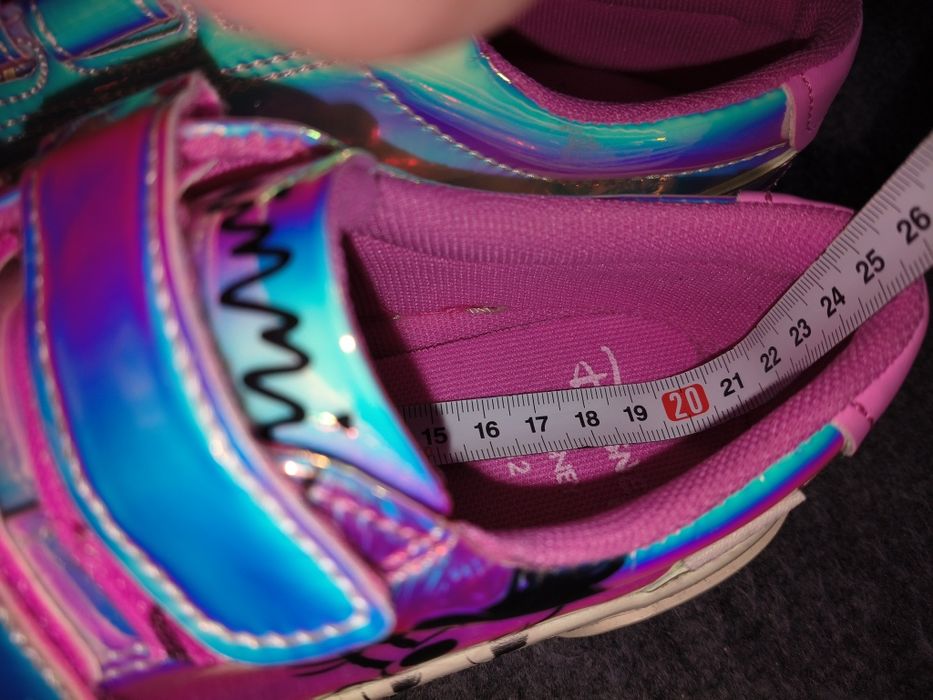 Adidași Mickey model holografic