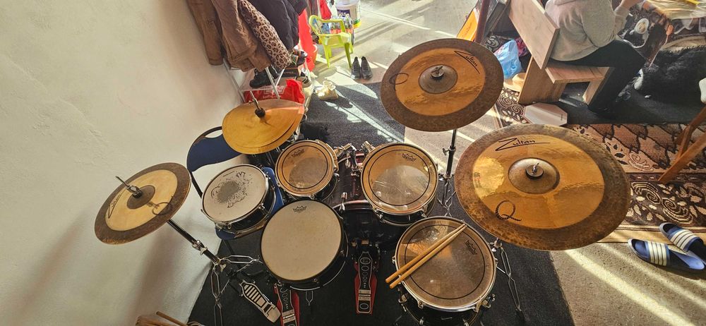 Set tobe millenium cu cinele aditionale+bete+fete de toba+ drum pad de exersare, folosit