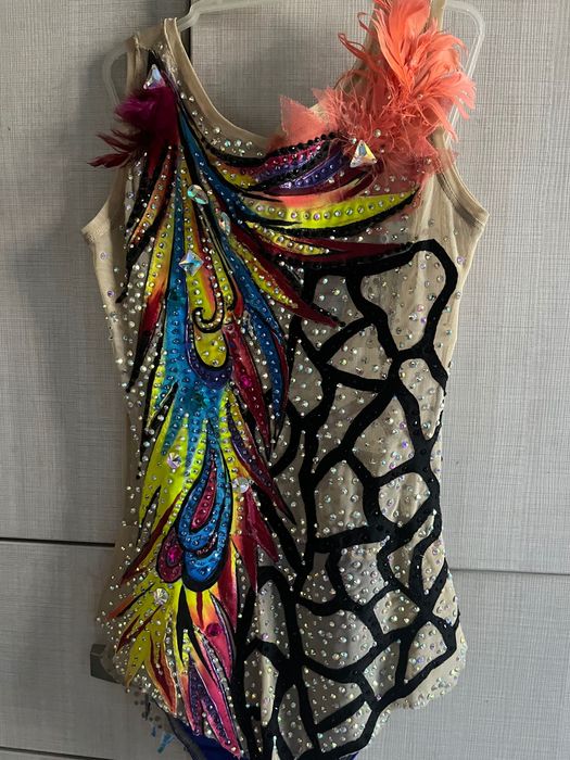 Трико за художествена гимнастика