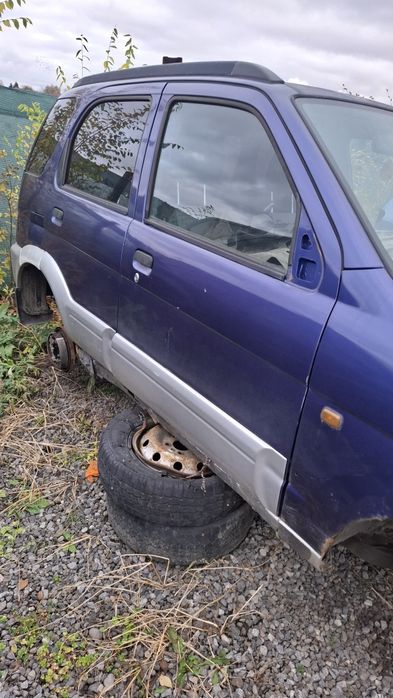 Vand capota,far,usai Daihatsu Terios