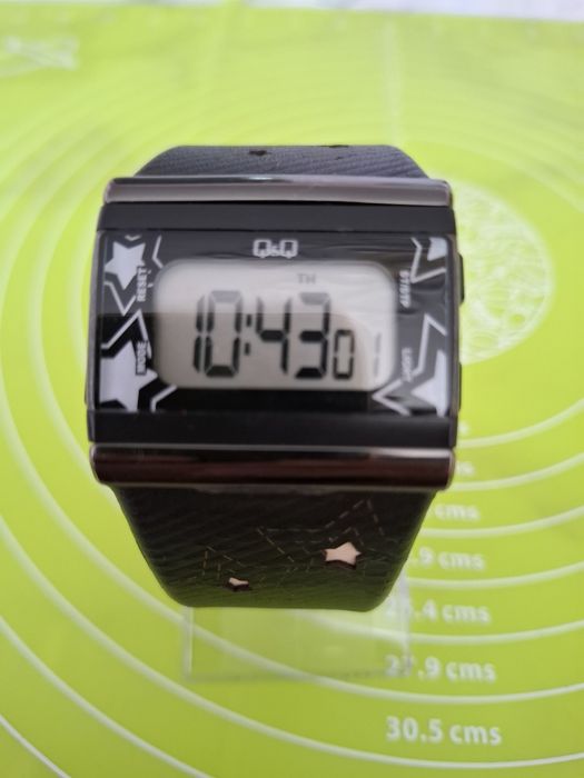 Електронен часовник