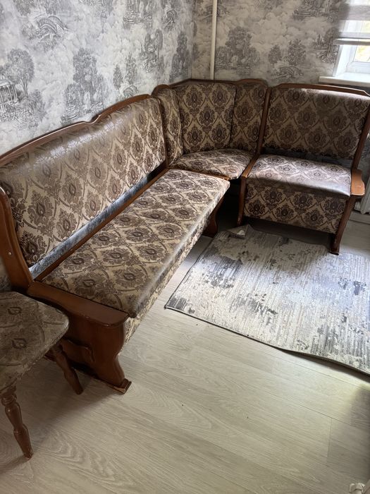 Продам кухонный уголок