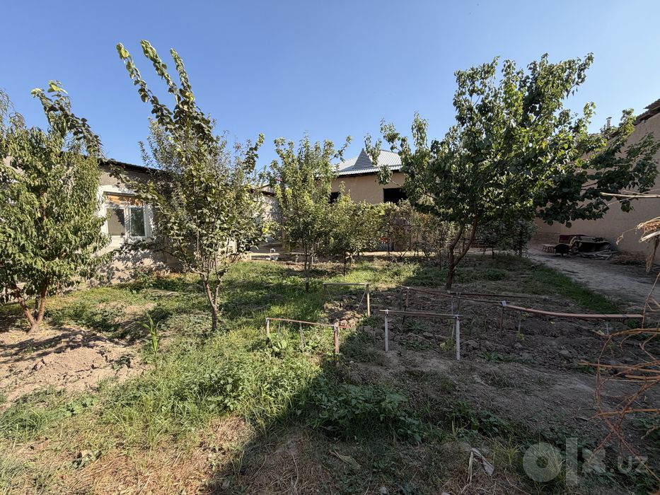 Кибрай аргин дормон Продаётся участок дом 8 соток 8 комнот 130 000$