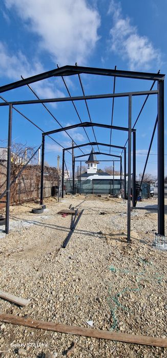 Structuri si hale metalice,  stalpi din ipe sau țeavă