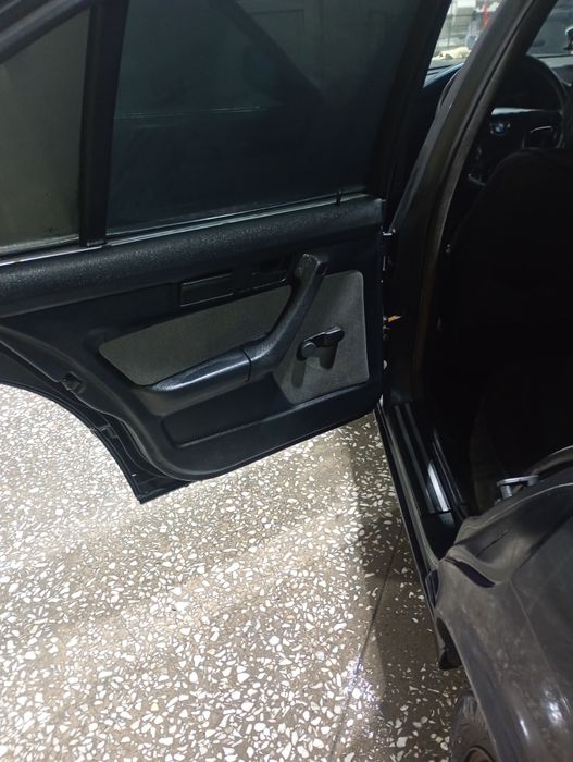 Продам машину бмв е34