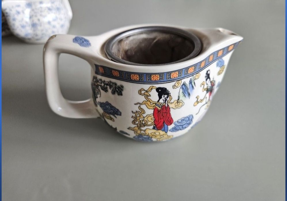 Чайници с цедка 400 мл