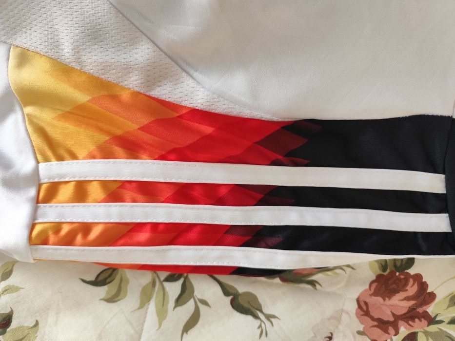 Продавам фланелка ADIDAS на Германия