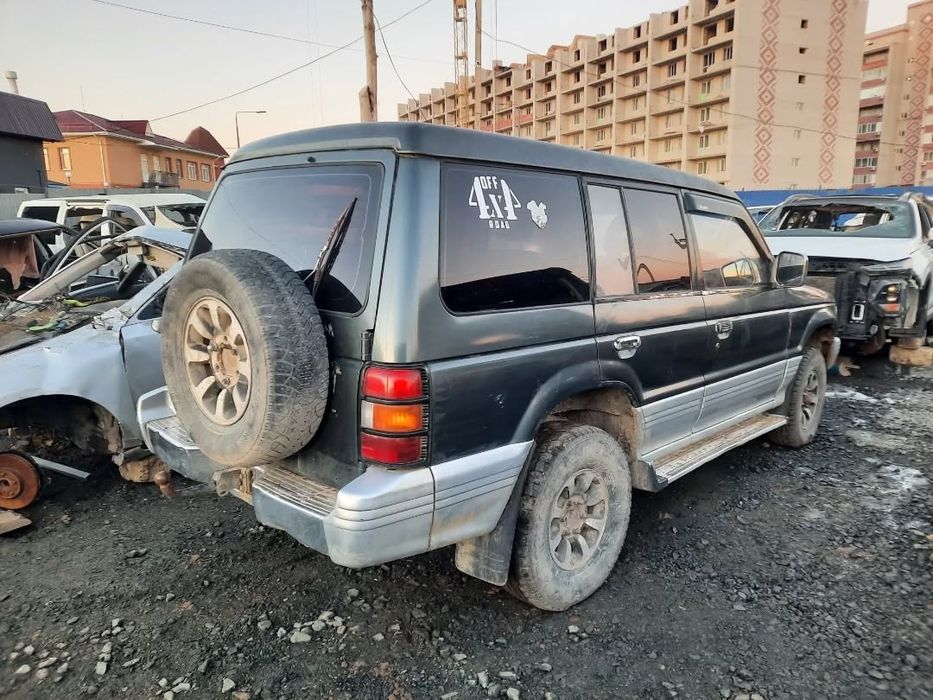 Авторазбор Митсубиси Паджеро 1994 года 2.5 диззель