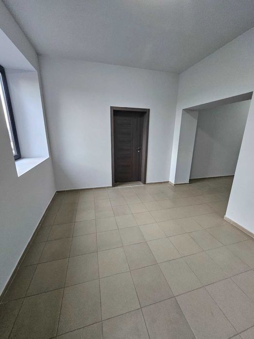 Дава се под наем Офис в Шумен, Басейна - 30 кв.м за 204 € - Снимка #5