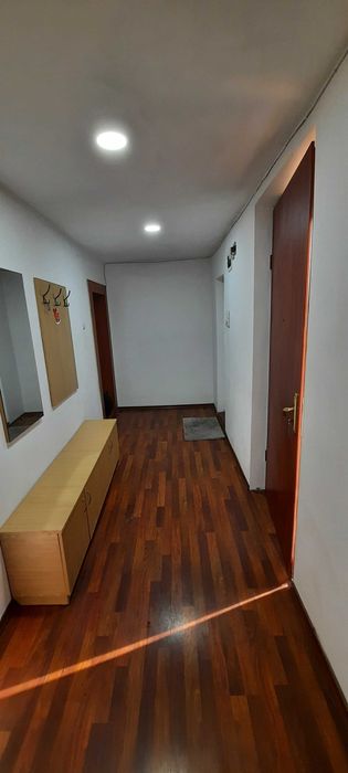 Дава се под наем Тристаен апартамент в Плевен, Идеален център - 89 кв.м за 306 € - Снимка #4