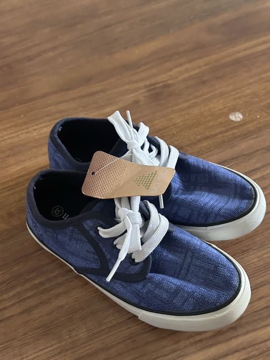 Кроссовки на мальчика