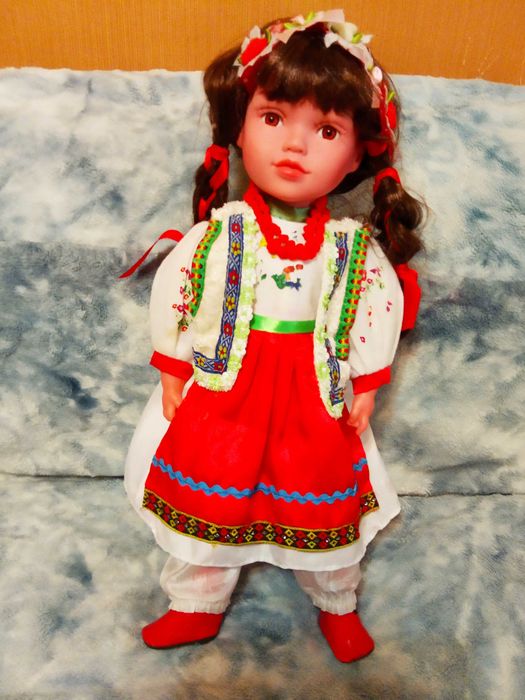 кукла в украинском костюме
