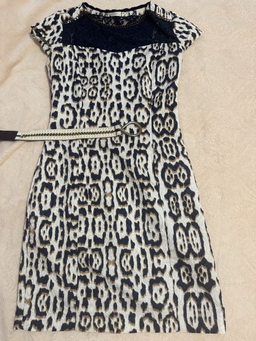 Продам платья 42-44 р/р.