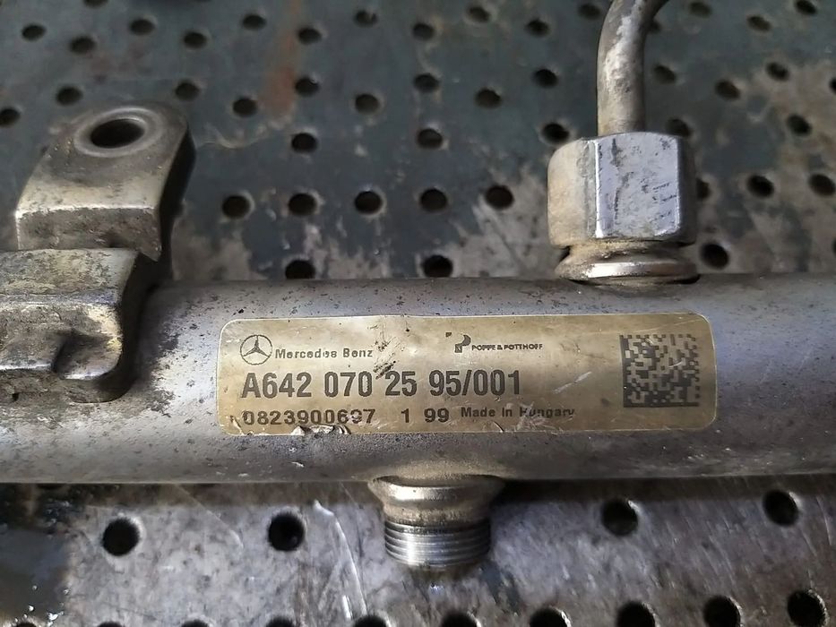 Rampa injectoare 3.0 cdi mercedes r class w251 a6420702595001