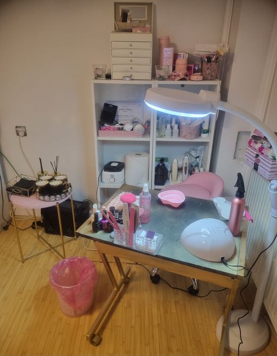 Scafă coafor,pat masaj ,epilat,lampă,scaun,ucenic  saltea pentru slăbi