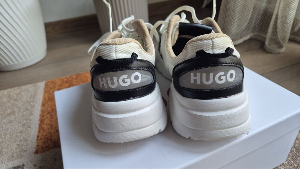 Юношески маратонки HUGO G00301