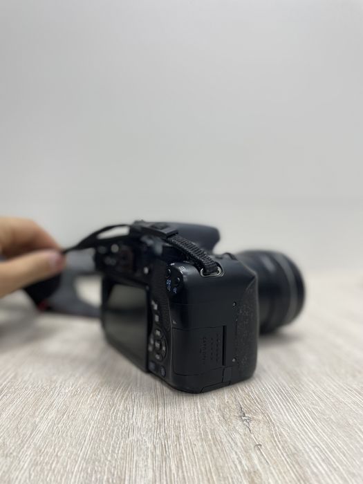 Фотоппарат cenon750D