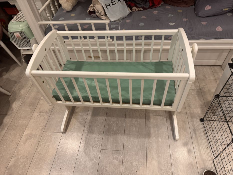 Детская кроватка качалка