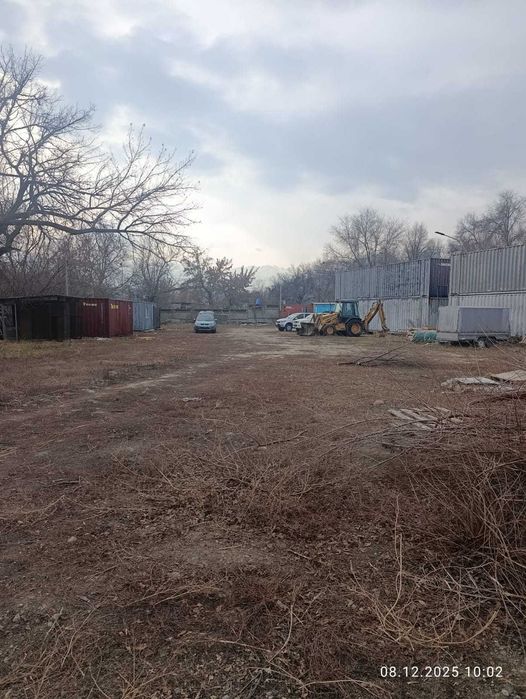 Участок 0,88 га в черте города