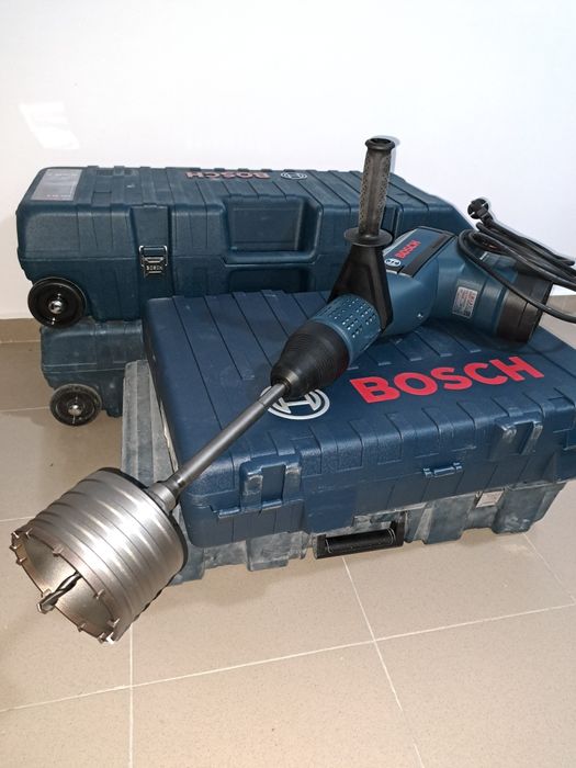 Правене на канали за кабели и тръби Ямбол.Правене на дупки с боркорона