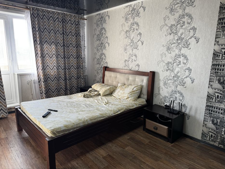 Кровать с матрасом