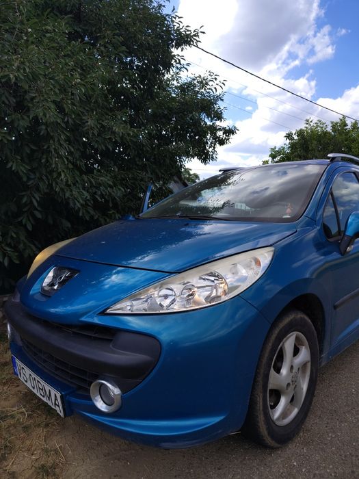 PEUGEOT 207
