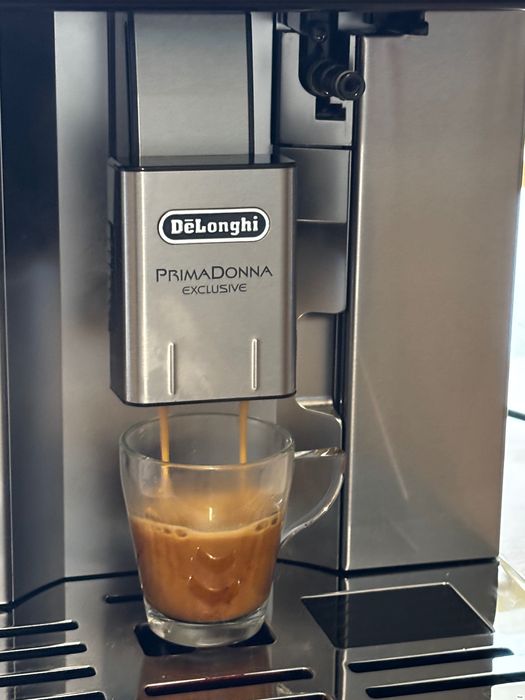 Delonghi Primadonna Exclusive mașina de cafea automata