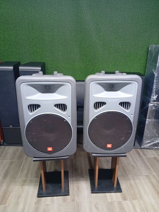 Професионални активни 15-ки JBL EON Power -15