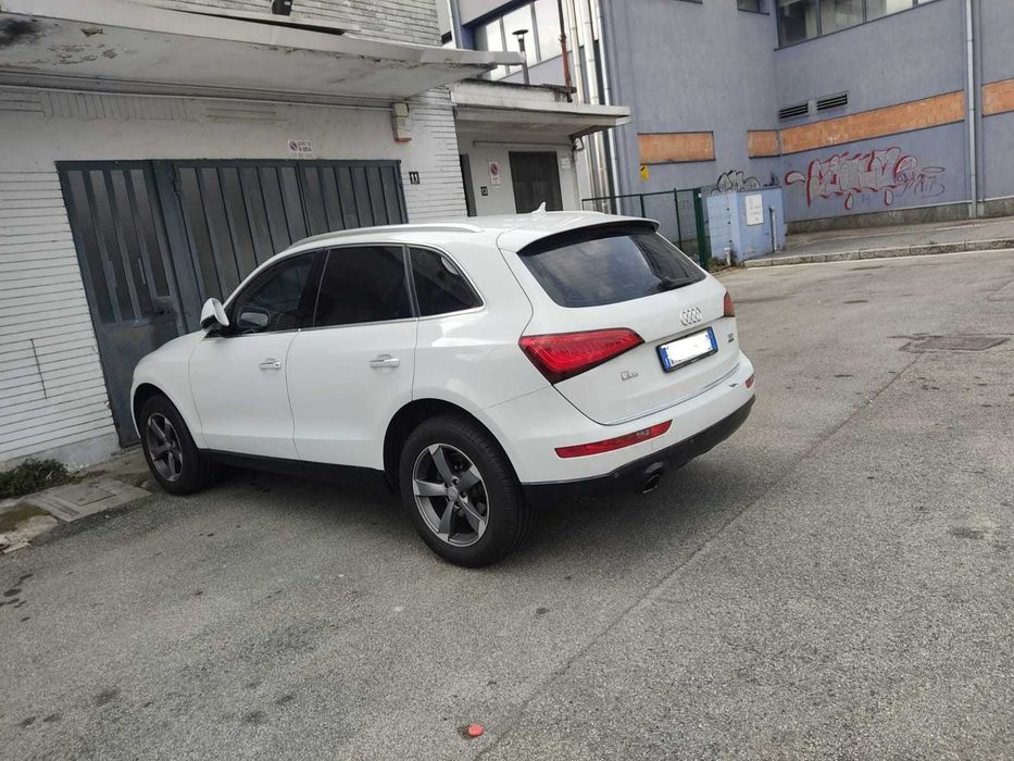 AUDI Q5 2.0 TDI 190 Cp (stare foarte buna, km reali)