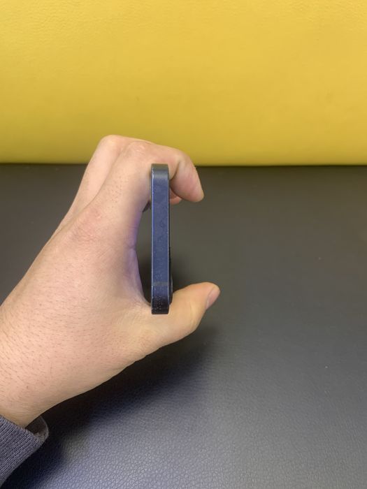 iphone 12 mini.