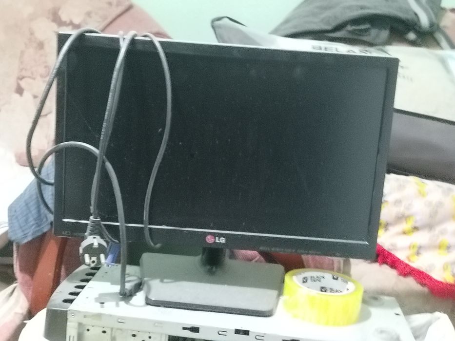 Монитор LG рабочий