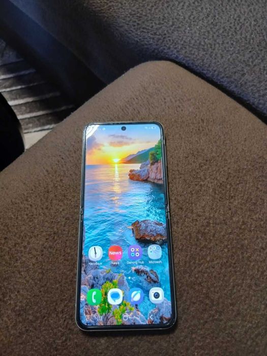 Samsung Z Flip 5