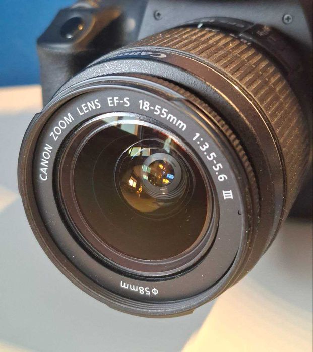 Фотоаппарат Canon EOS 2000D EF-S 18-55 III | Kit