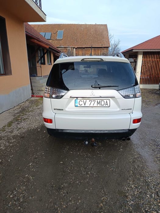 Mitsubishi Outlander 2010 2.0 diesel 140 cp 4x4